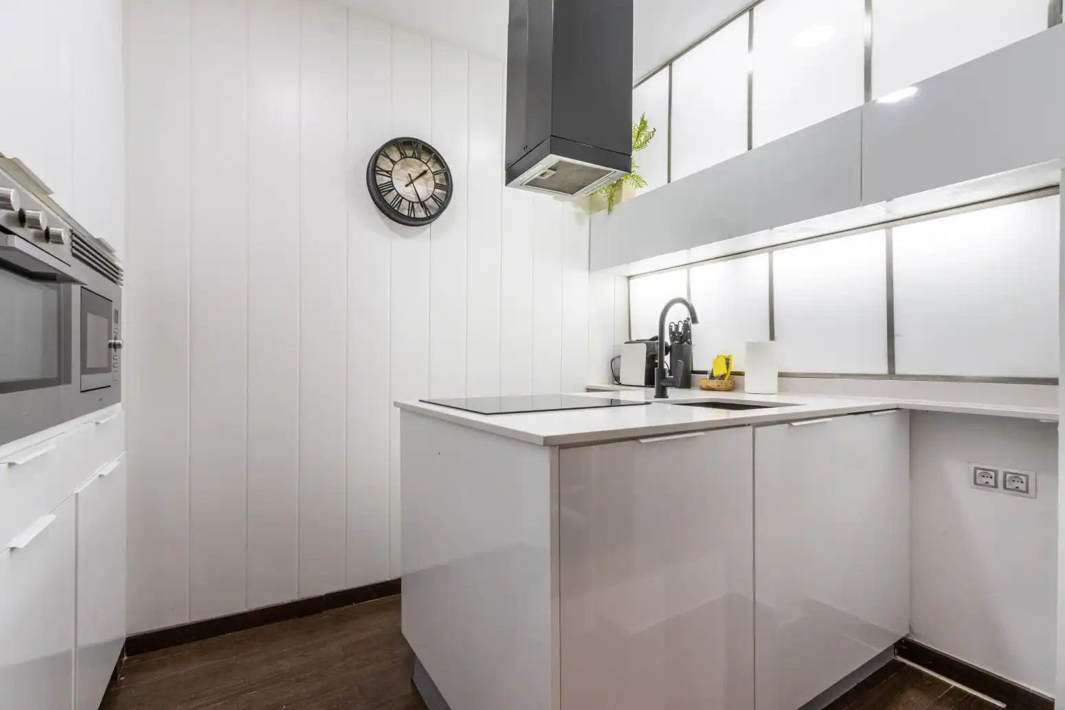 Küche von Wohnung zum Verkauf in Sud