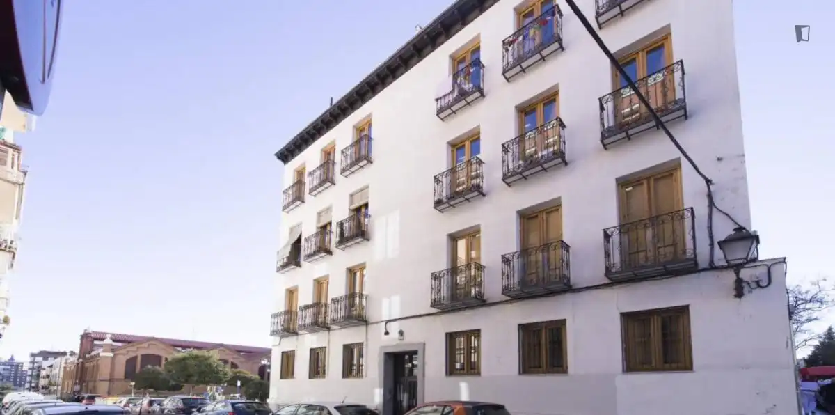 Study for rent in Puerta del Ángel