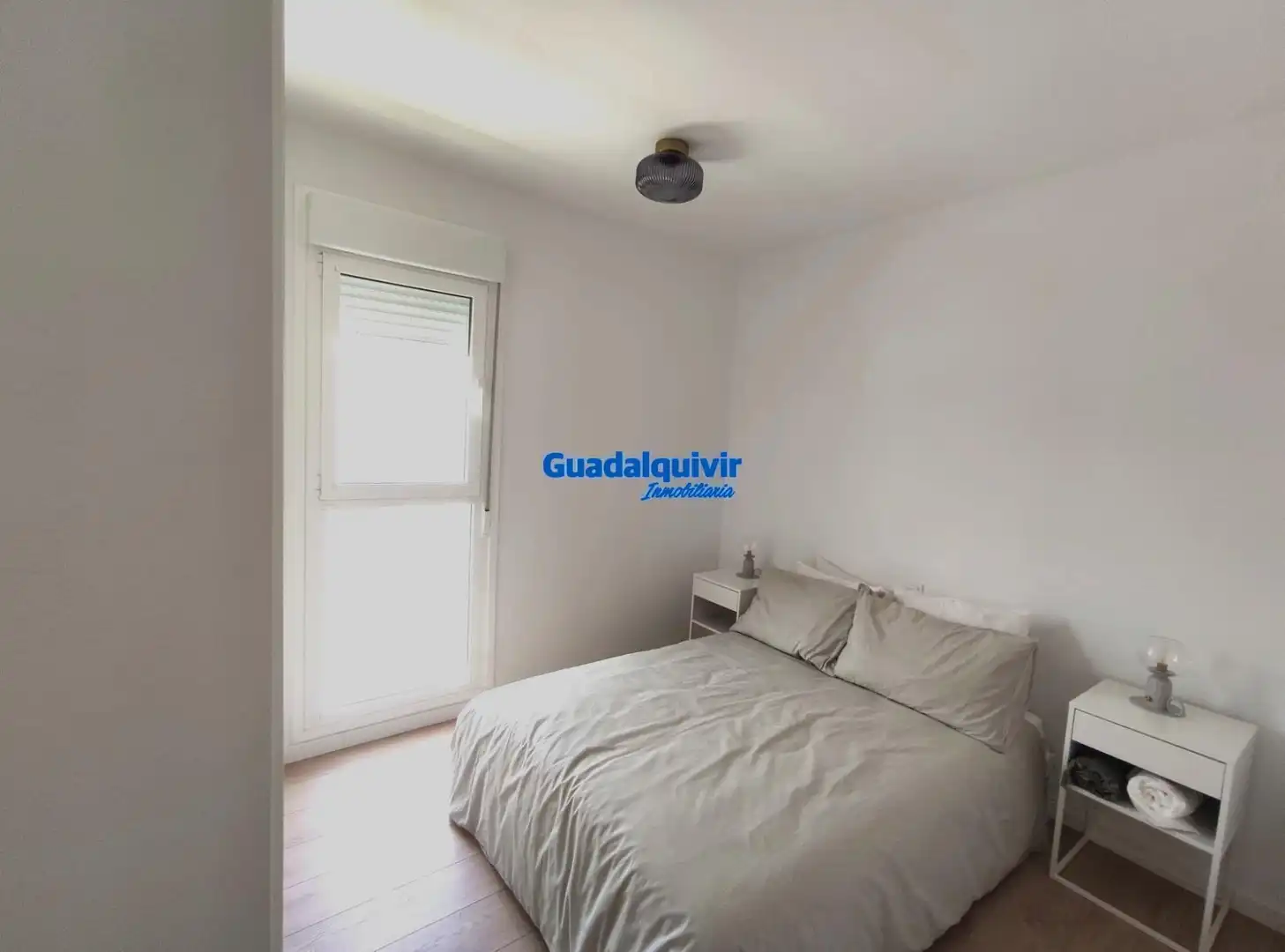 Bedroom of Flat for rent in Camas  with Air Conditioner, Private garden and Terrace
