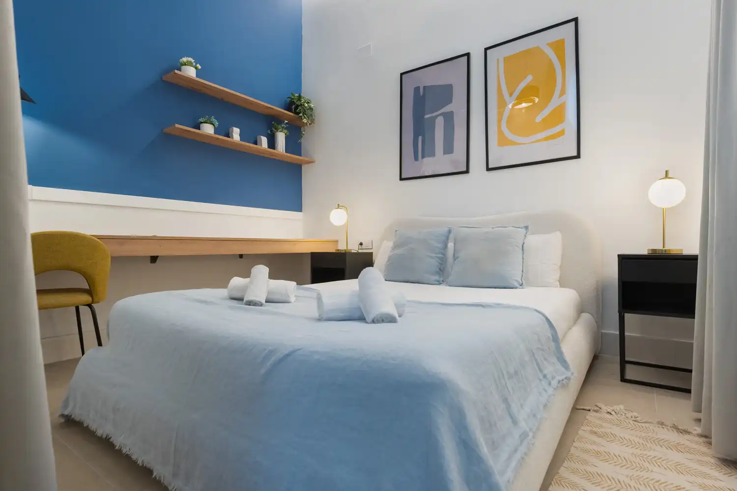 Habitación de Apartamento en venta en Sevilla con Aire acondicionado, Calefacción y Amueblado