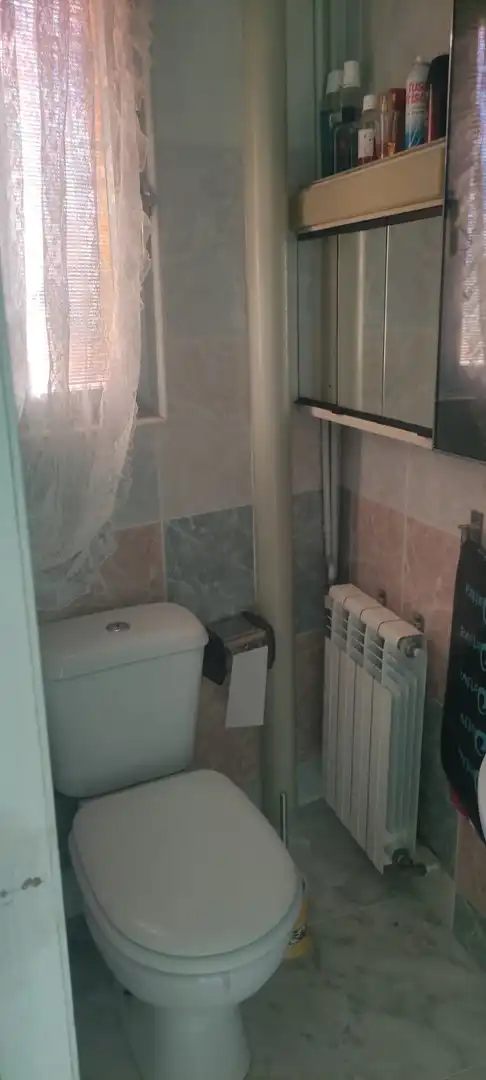 Baño de Finca rústica en venta en San Cebrián de Campos con Calefacción, Trastero y Amueblado