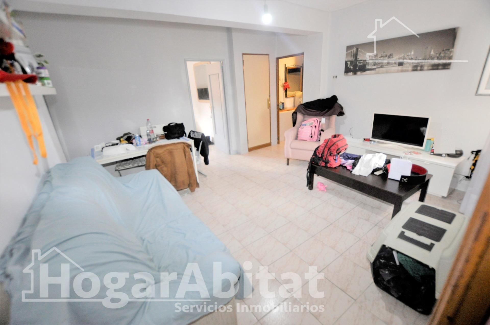 Flat for sale in Xirivella  with Air Conditioner and Balcony