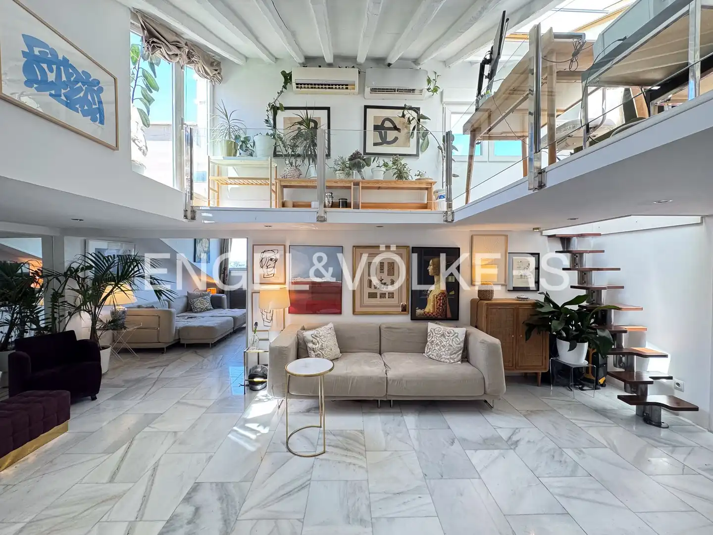 Living room of Flat for rent in Madrid  with Air Conditioner, Heating and Terrace