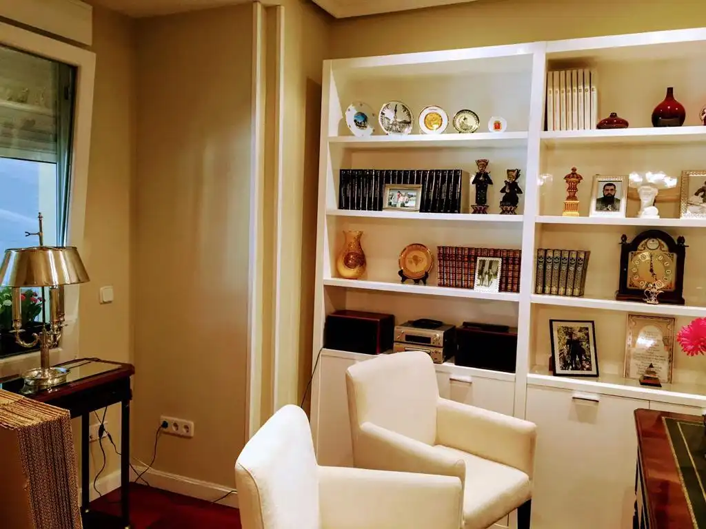 Wohnzimmer von Wohnung zur Miete in Madrid mit Klimaanlage, Heizung und Parkett