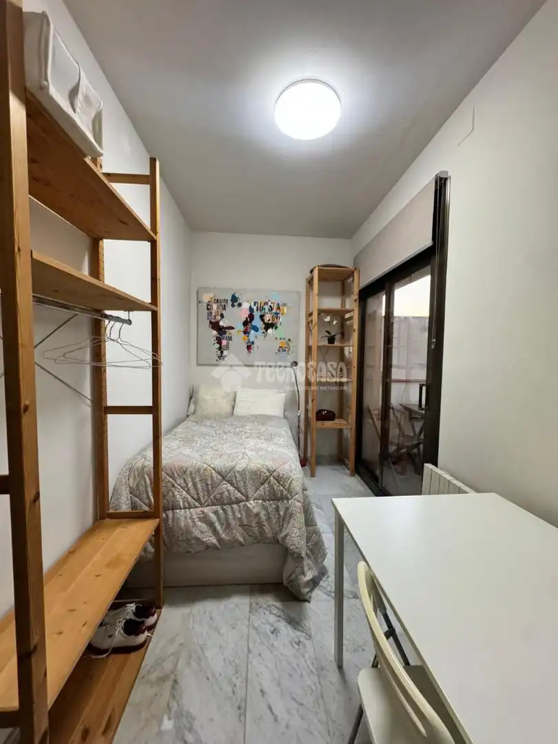 Habitación de Piso en venta en L'Hospitalet de Llobregat con Terraza