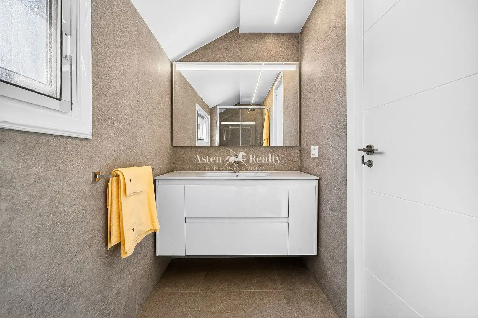 Baño de Ático en venta en Arona con Aire acondicionado, Terraza y Piscina