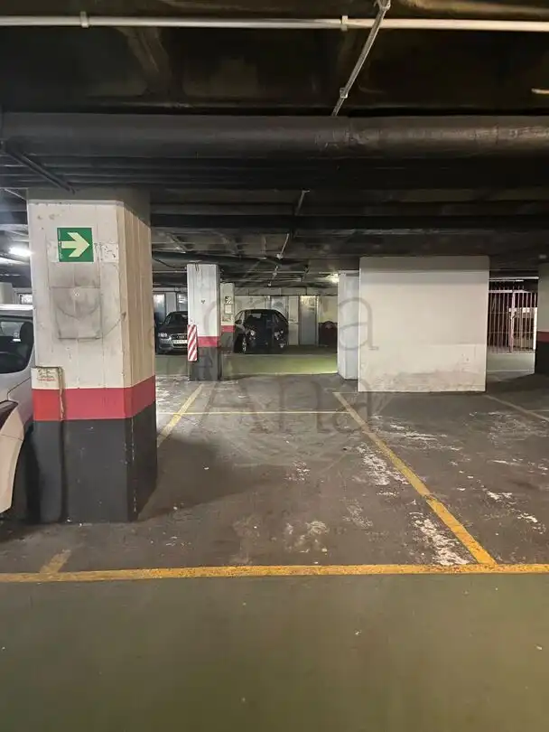 Parkplatz zur Miete in Calle María Díaz de Haro, imagen 7