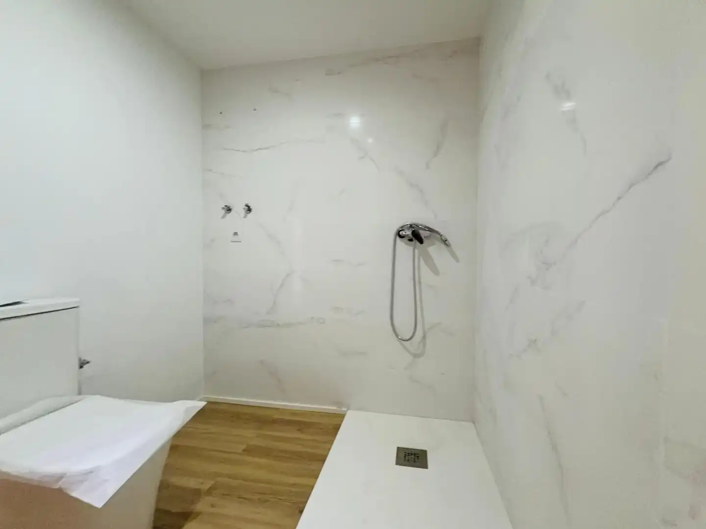 Baño de Piso en venta en Aldaia con Aire acondicionado
