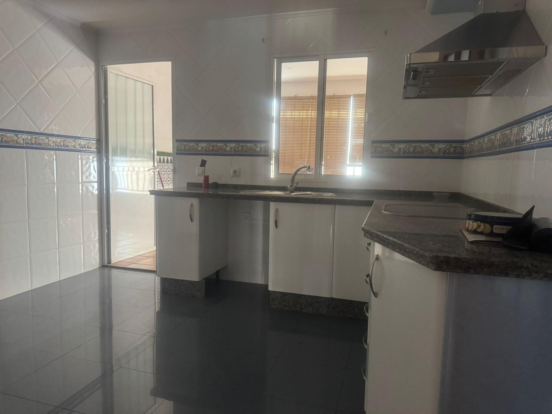 Kitchen of Flat for sale in La Rinconada  with Air Conditioner and Terrace