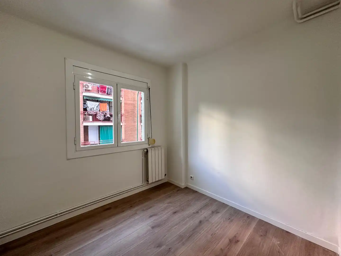 Habitación de Dúplex en venta en Sabadell con Calefacción, Parquet y Trastero