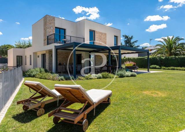 Casa-chalet en Venta en El Olivar de Mirabal