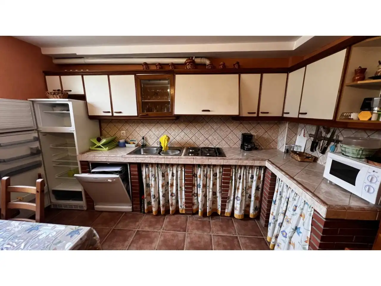 Kitchen of Detached homes for sale in Espinosa de los Monteros  with Heating, Private garden and Terrace