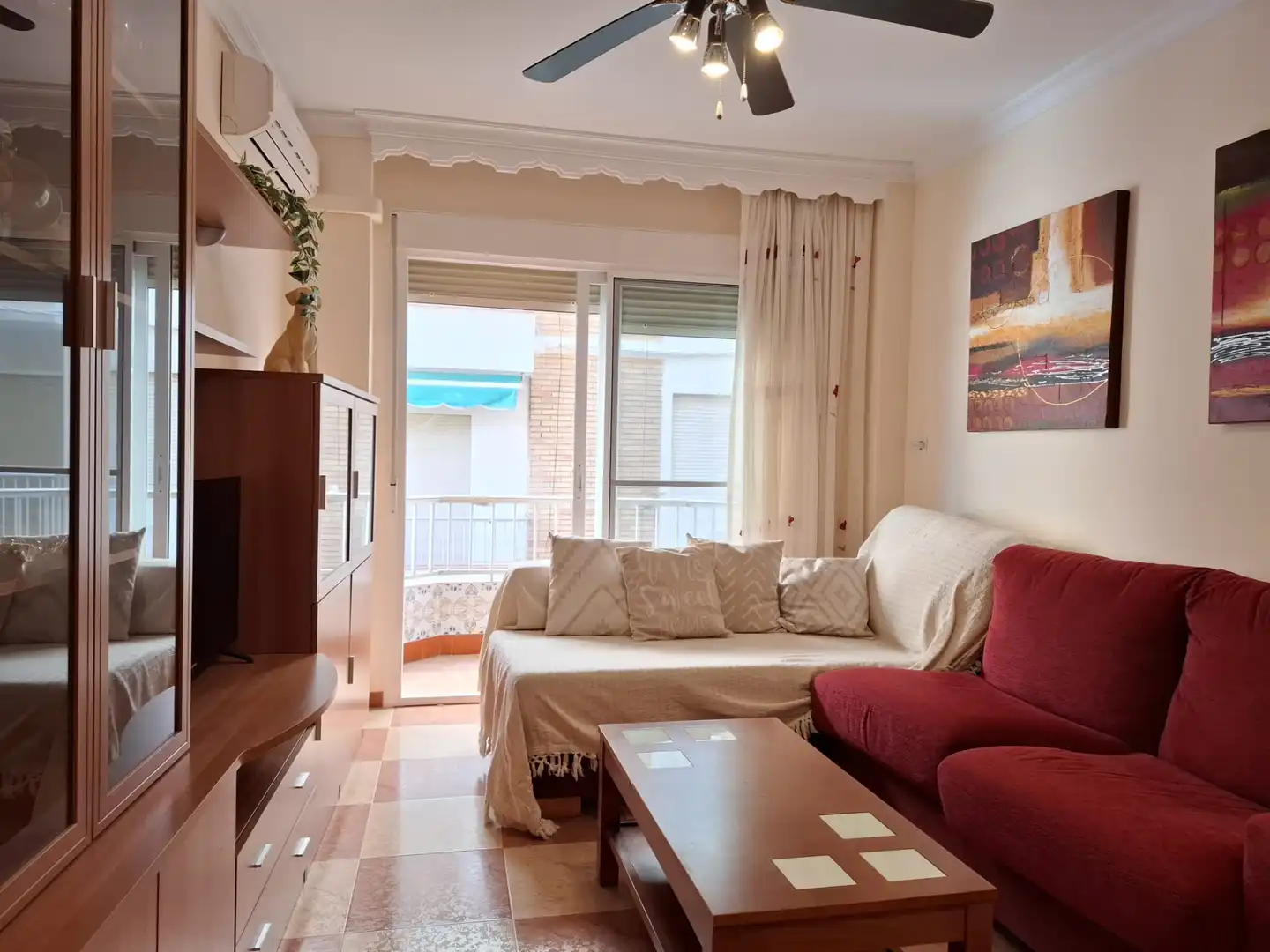 Sala de estar de Estudio en venta en Torrenueva Costa con Aire acondicionado, Terraza y Amueblado