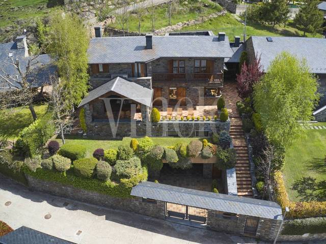 Casa-chalet en Venta en Calle COLOMER en Prullans