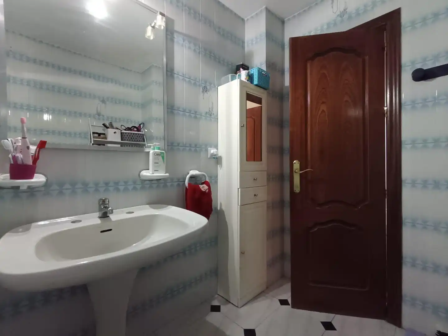 Badezimmer von Wohnung zum Verkauf in Córdoba mit Klimaanlage und Terrasse
