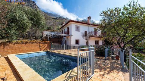 FINCA  URBANA ÚNICA CON DOS VIVIENDAS EN GÜÉJAR SIERRA