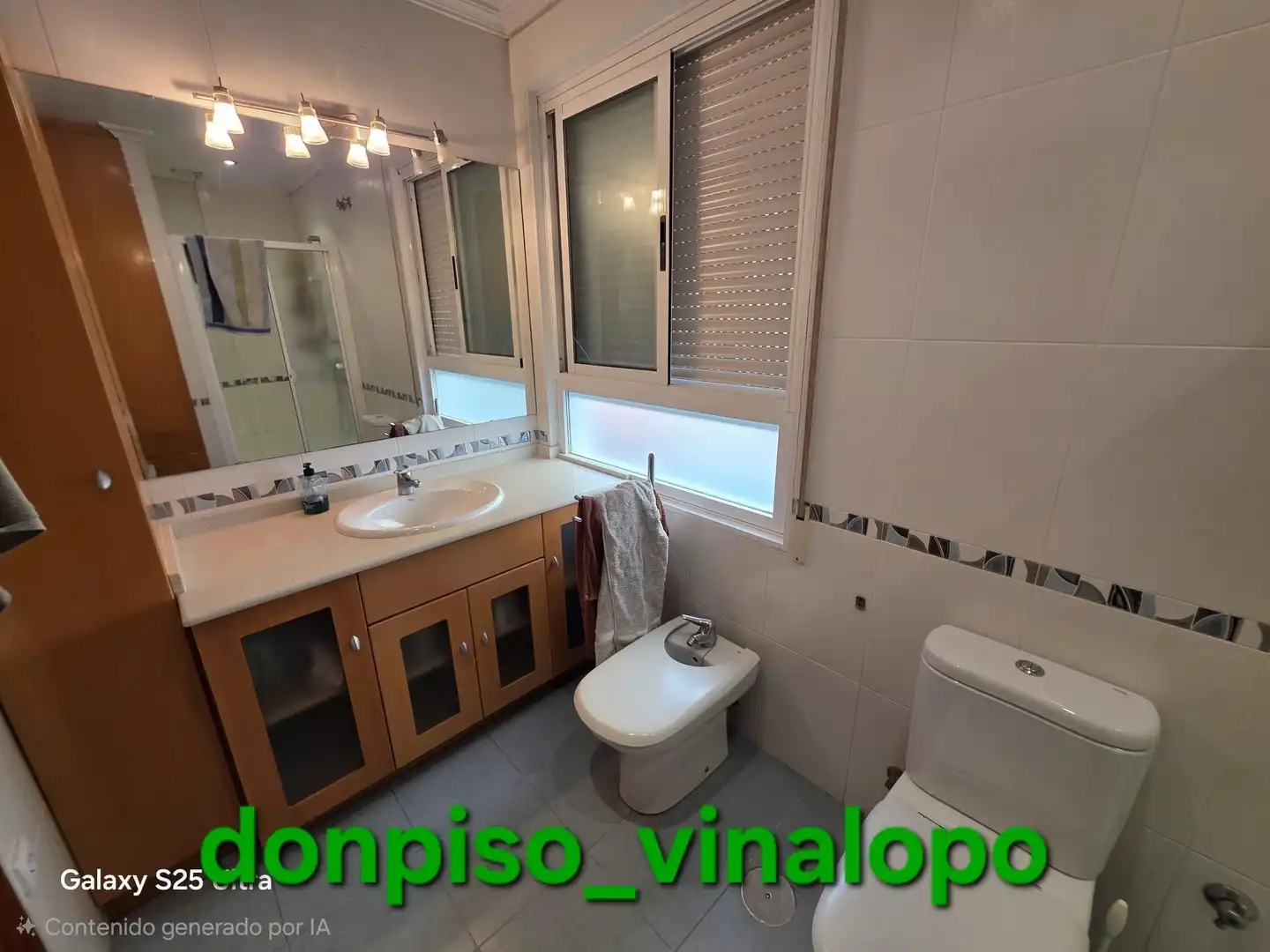 Badezimmer von Maisonette zum Verkauf in Villena mit Klimaanlage, Heizung und Balkon