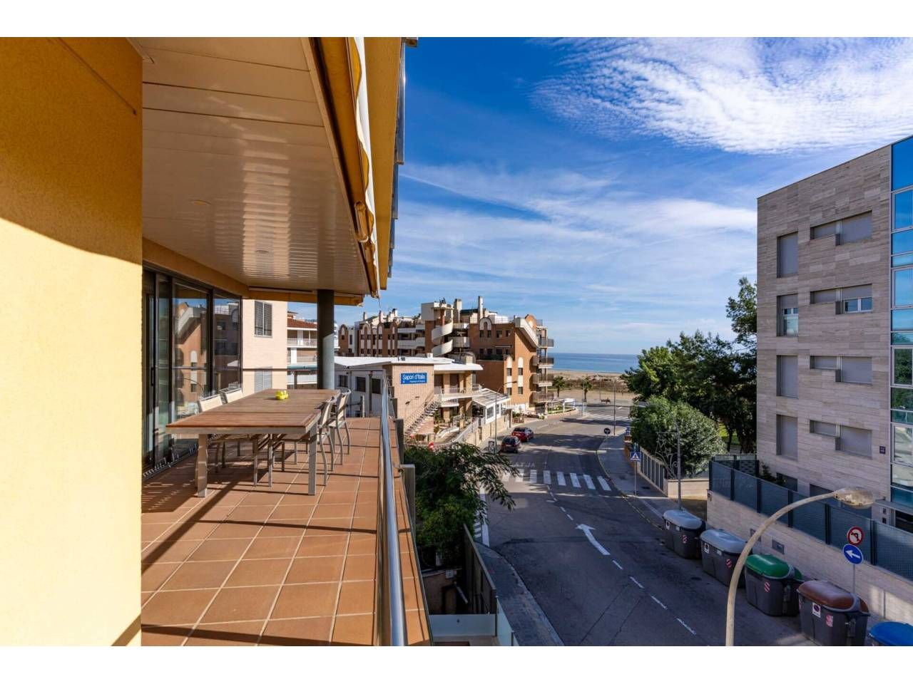 Vista exterior de Pis en venda en Torredembarra amb Aire condicionat, Calefacció i Parquet