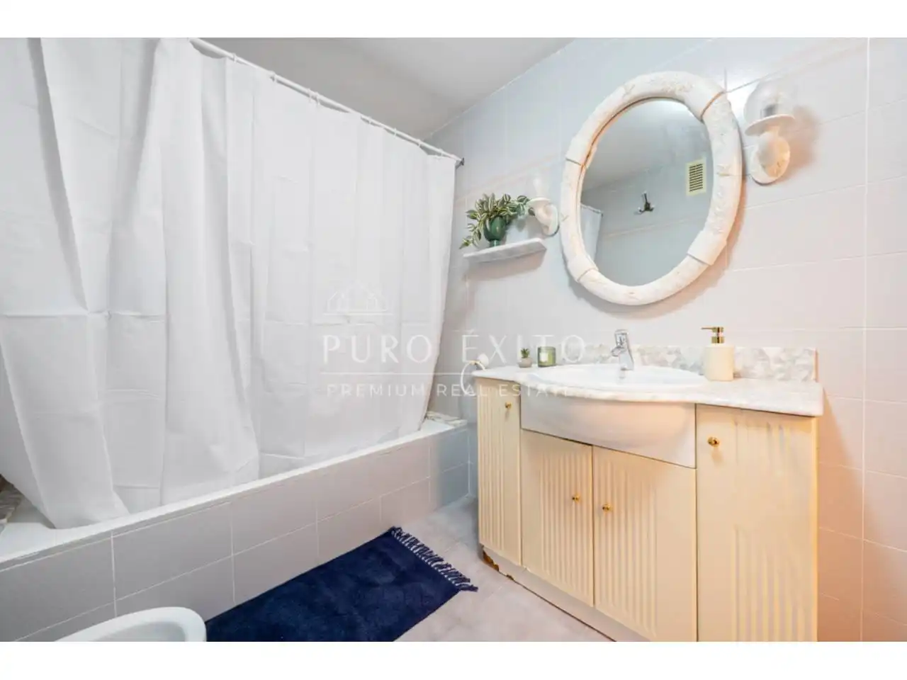 Bany de Apartament en venda en Cambrils amb Aire condicionat, Parquet i Terrassa
