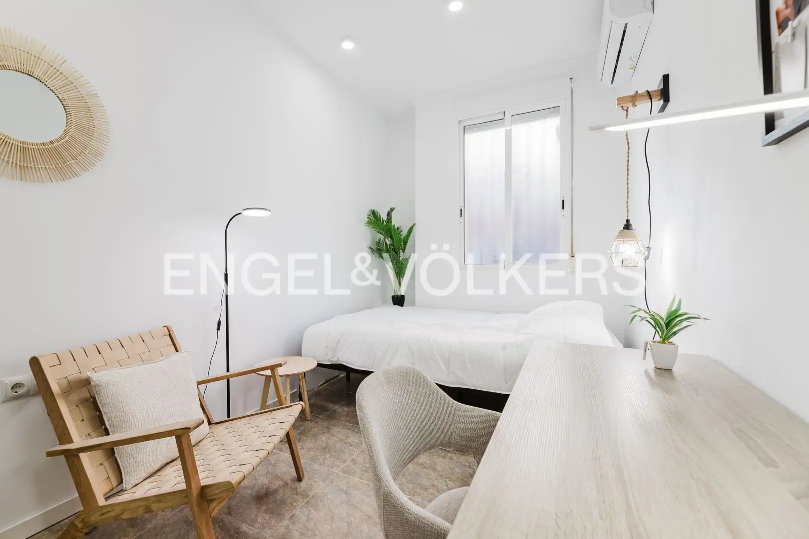 Habitación de Piso de alquiler en Valencia con Aire acondicionado y Calefacción