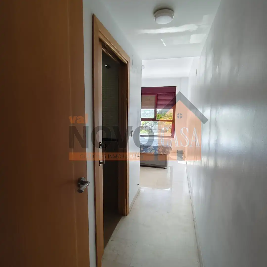 Schlafzimmer von Wohnung zur Miete in Silla mit Möbliert