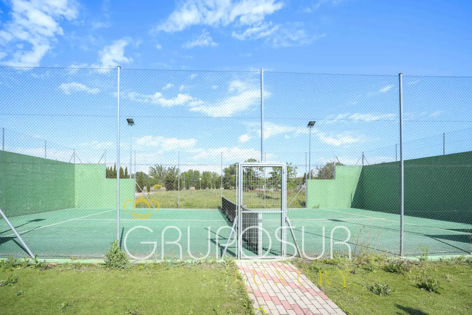 Garden of Houses for sale in Simancas  with Air Conditioner, Heating and Private garden