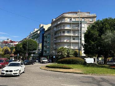 Pis amb balcó en venda a Rúa de Pizarro