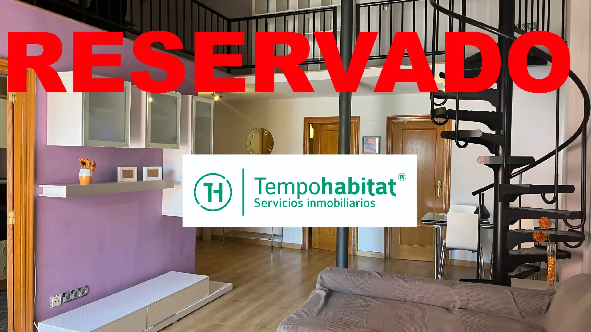Wohnung zum Verkauf in  Valencia Capital mit Klimaanlage, Parkett und Terrasse