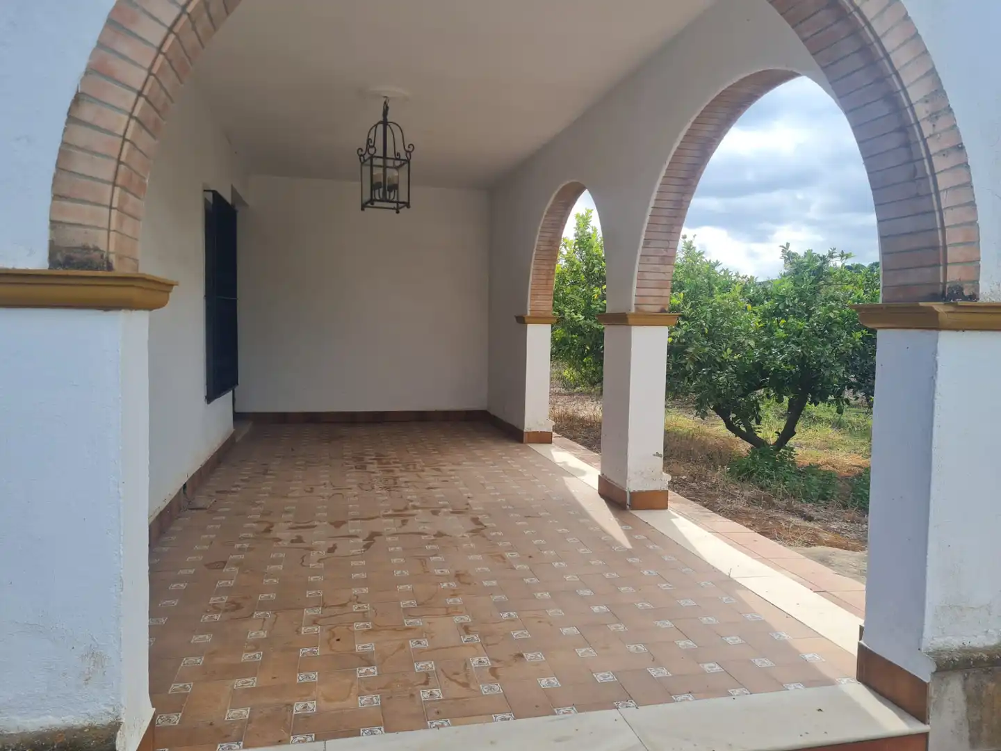 Country house zum Verkauf in Cantillana mit Privatgarten, Terrasse und Schwimmbad