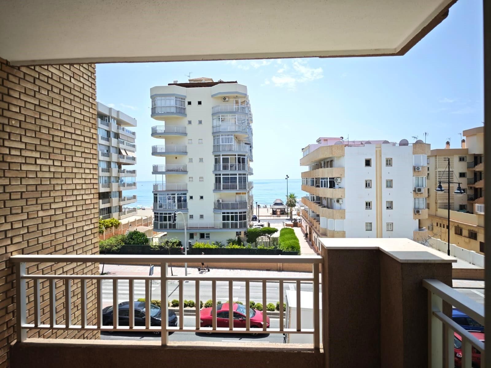 Exterior view of Flat for sale in Fuengirola  with Air Conditioner, Heating and Terrace