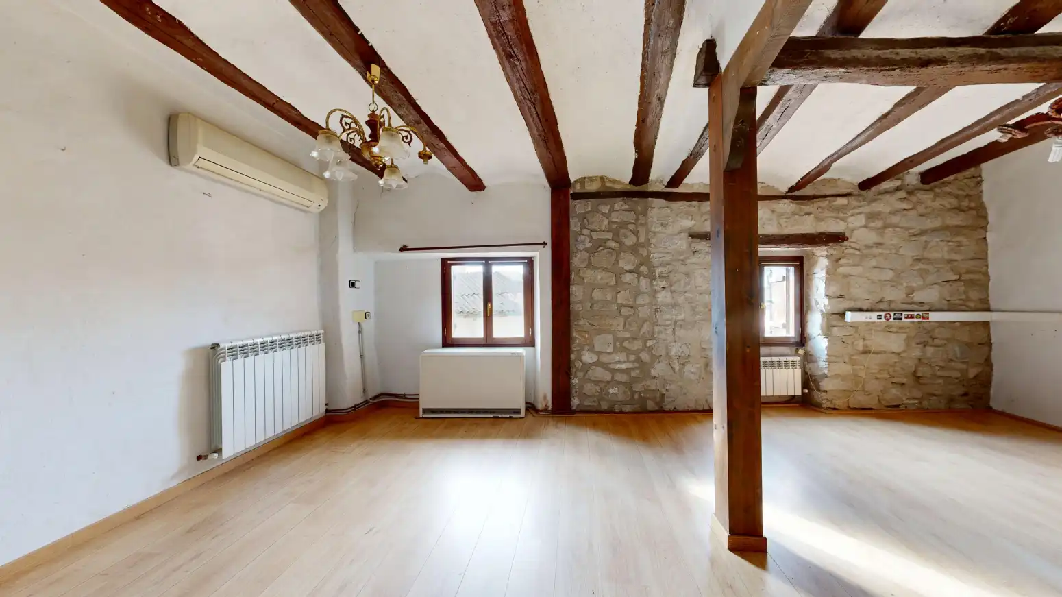 Sala d'estar de Casa o xalet en venda en Miranda de Arga