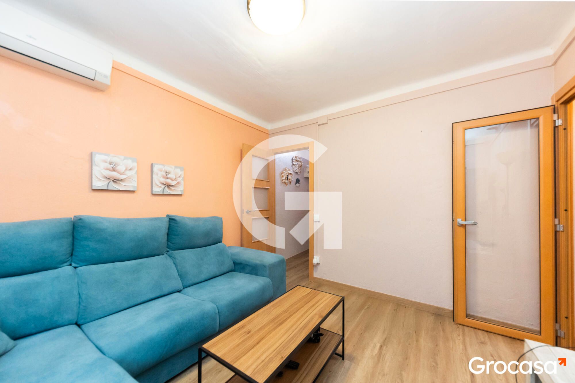 Bedroom of Flat for sale in L'Hospitalet de Llobregat  with Air Conditioner, Heating and Furnished