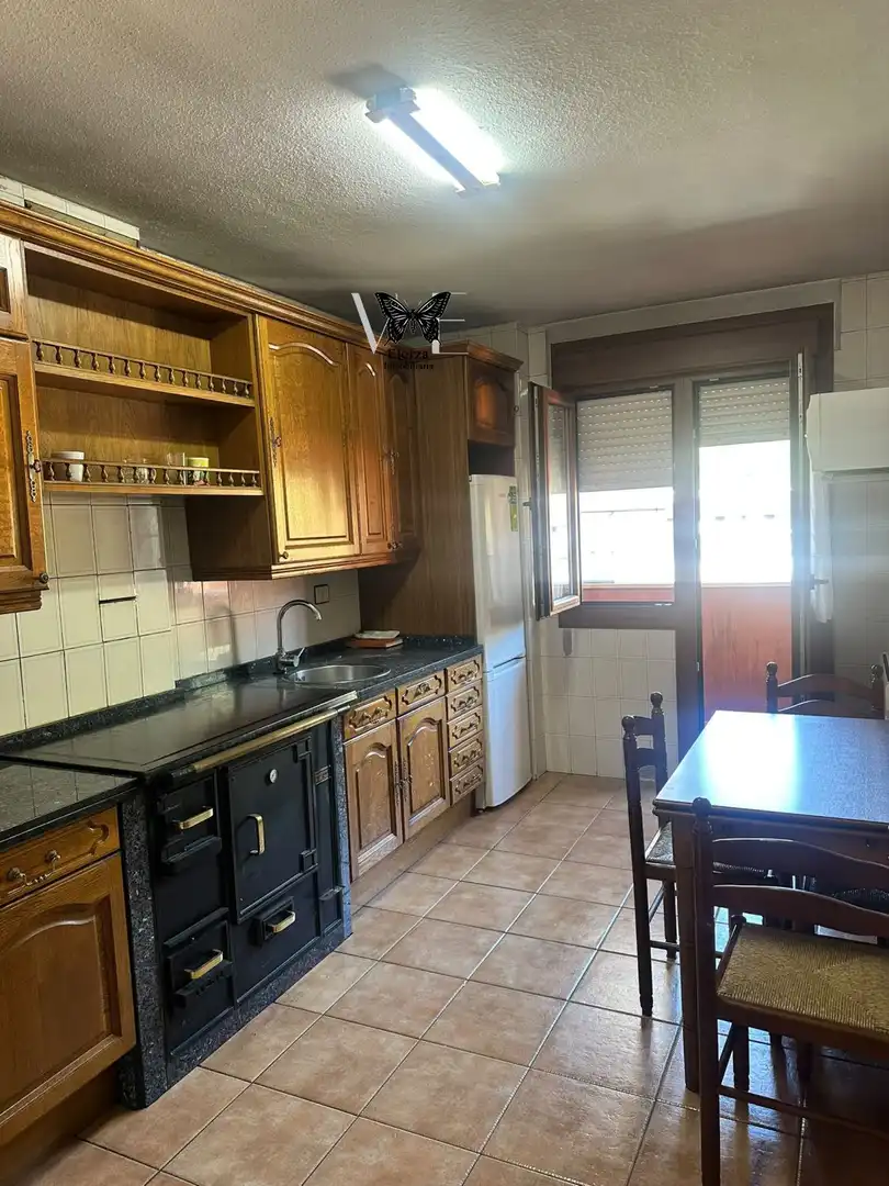 Flat with lift to rent in Salas, imagen 13