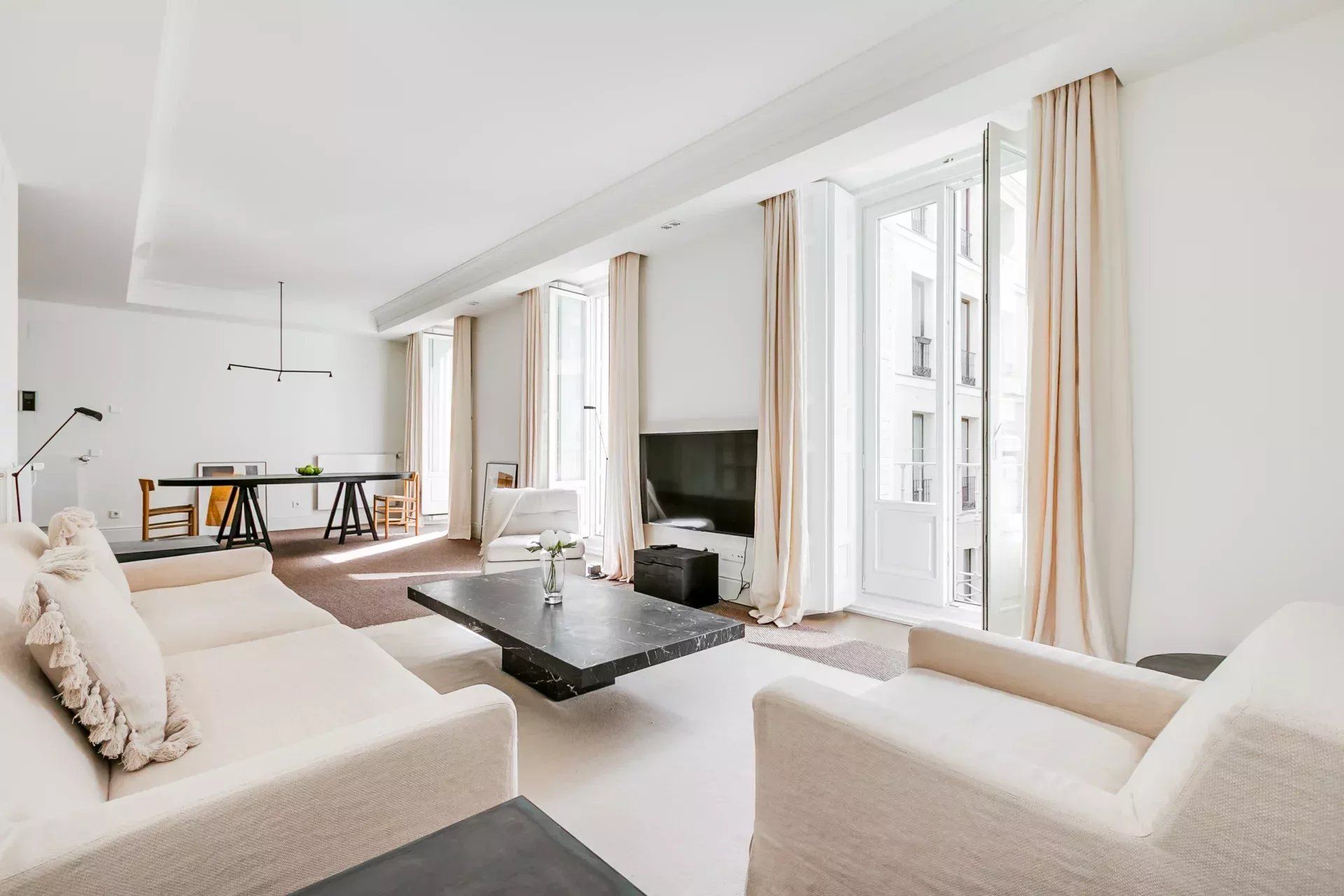 Living room of Flat to rent in  Madrid Capital  with Air Conditioner, Heating and Terrace