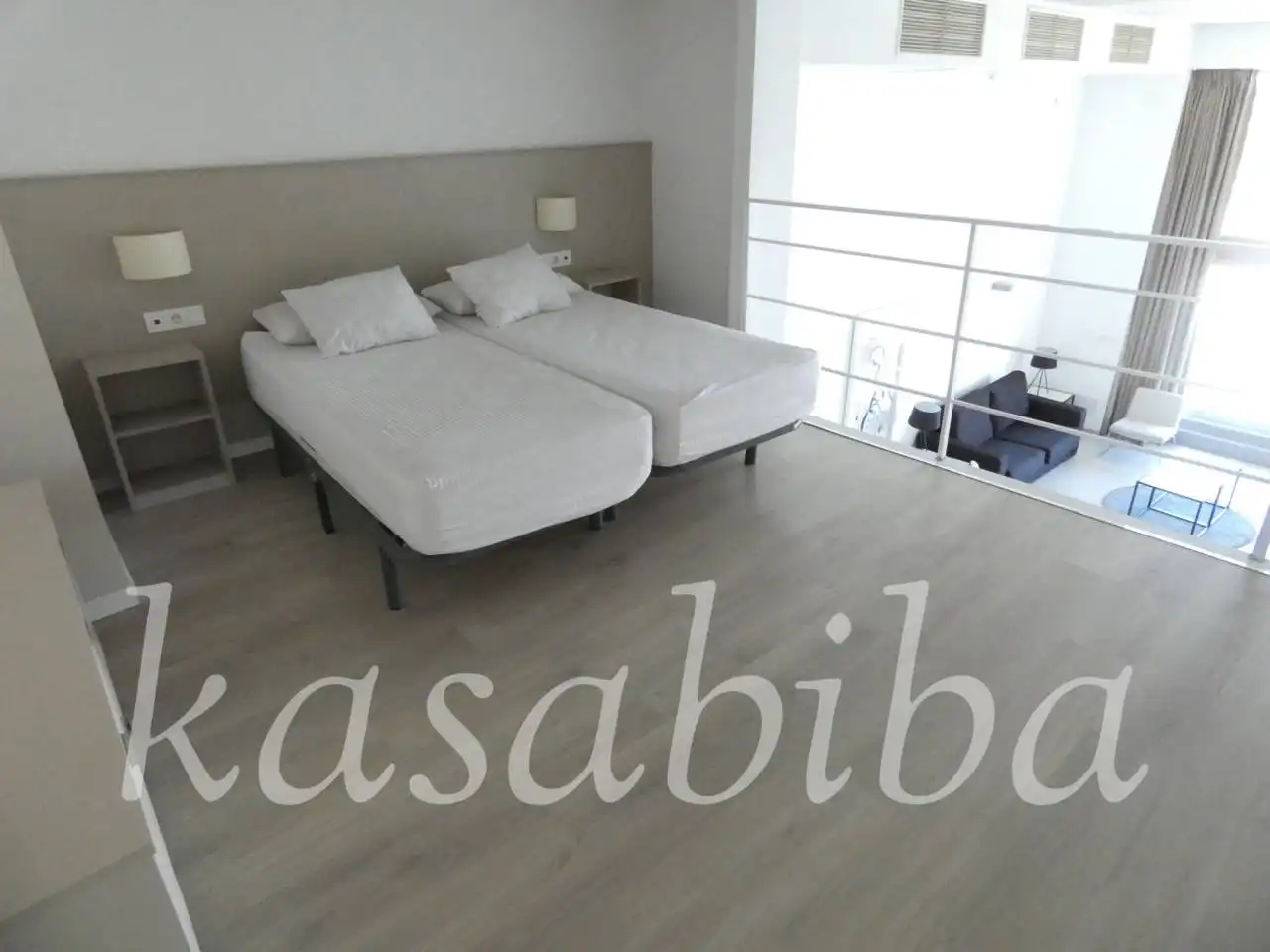 Schlafzimmer von Loft zur Miete in Valencia mit Klimaanlage, Heizung und Parkett