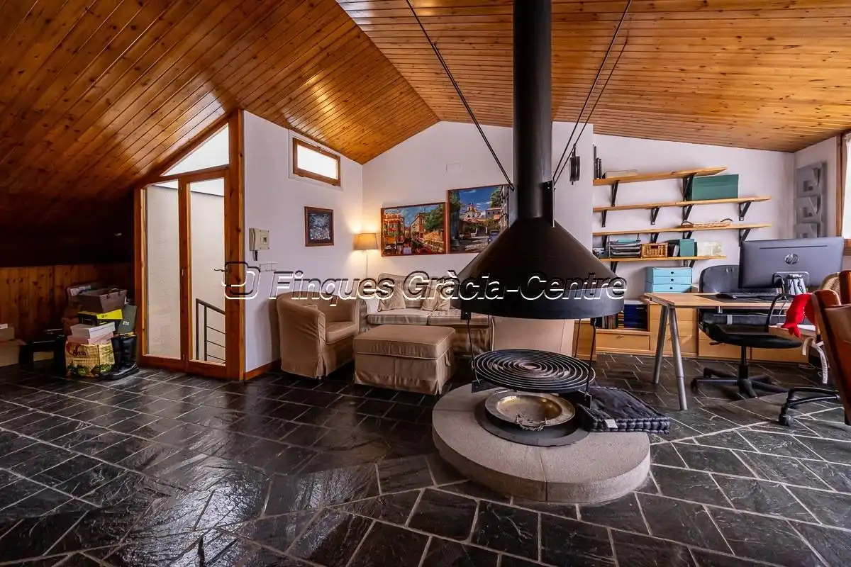 Sala d'estar de Casa adosada en venda en Sabadell amb Aire condicionat, Calefacció i Parquet
