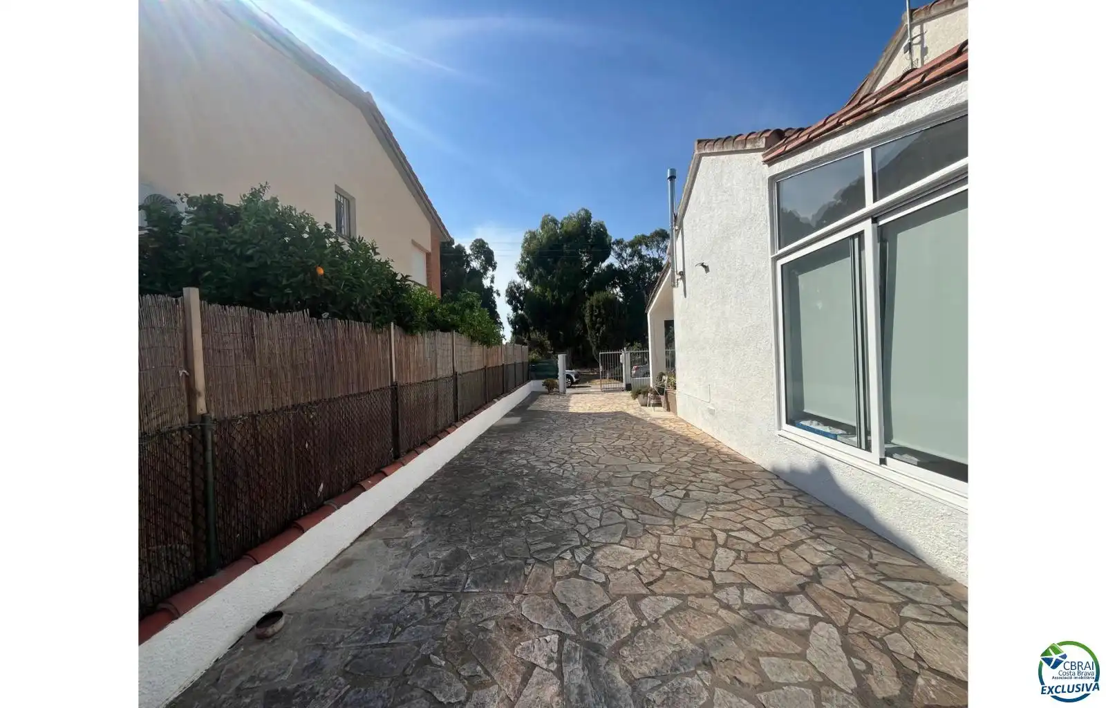 Vista exterior de Casa o xalet en venda en Roses amb Terrassa i Moblat