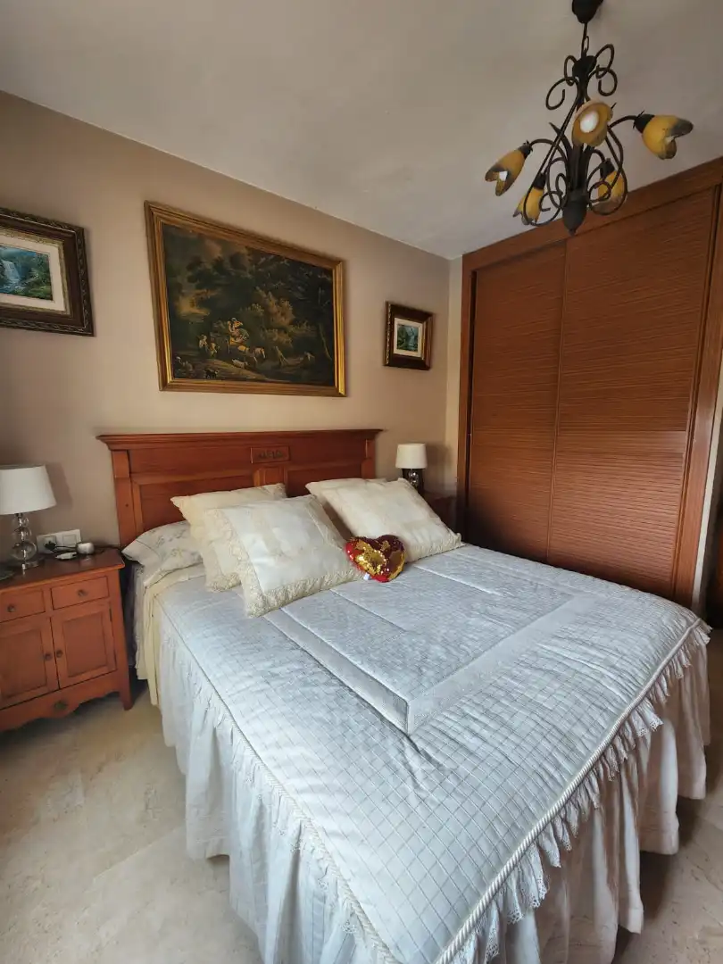 Bedroom of Flat for sale in Marbella  with Terrace, Oven and Microwave