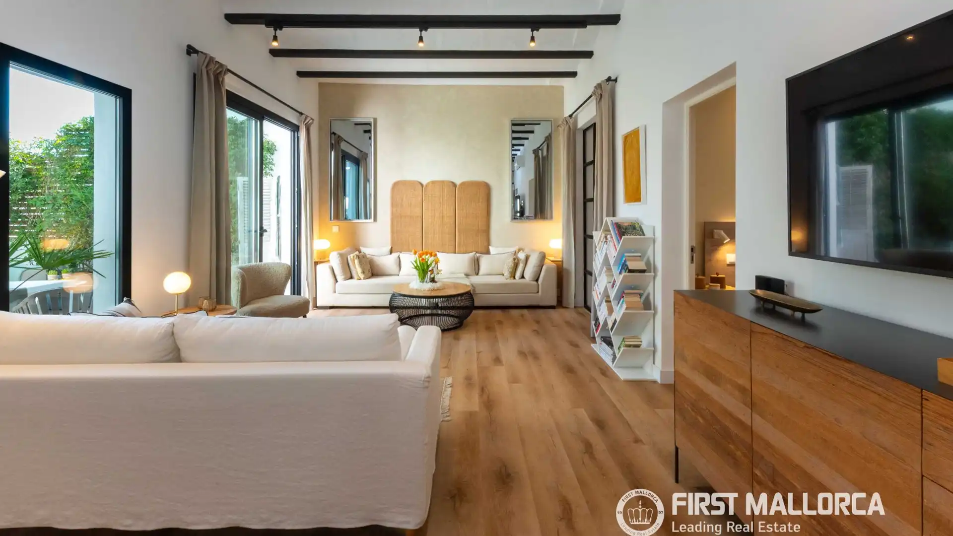 Living room of Single-family semi-detached for sale in  Palma de Mallorca  with Air Conditioner, Swimming Pool and Furnished