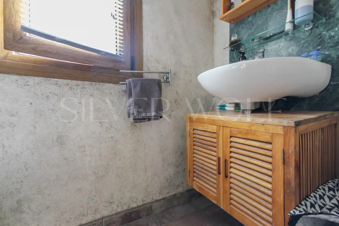 Baño de Casa o chalet en venta en Vallirana con Calefacción, Jardín privado y Parquet