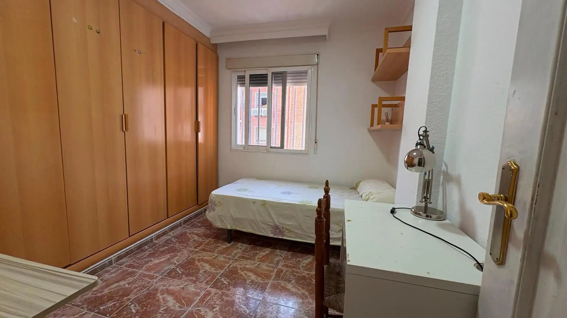 Habitación de Piso de alquiler en Málaga con Aire acondicionado, Amueblado y Balcón