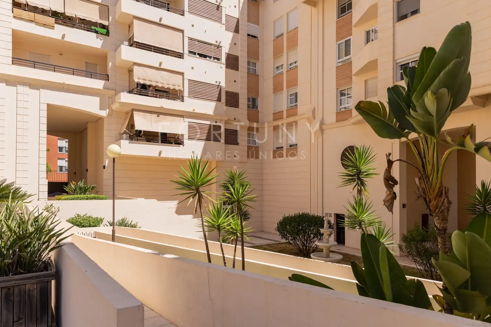 Vista exterior de Àtic en venda en Málaga amb Aire condicionat, Terrassa i Traster
