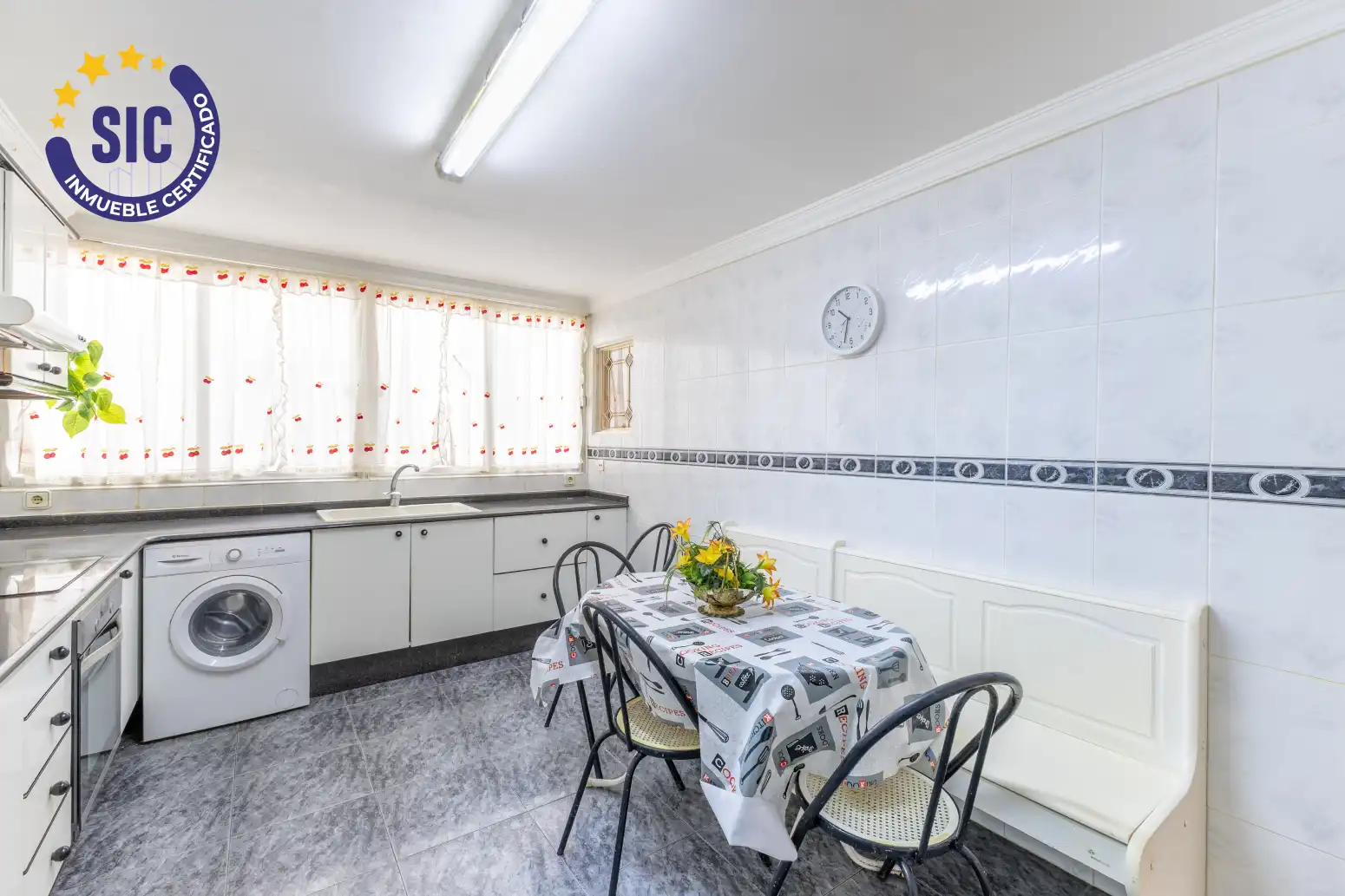 Küche von Wohnung zum Verkauf in Sagunto / Sagunt mit Balkon