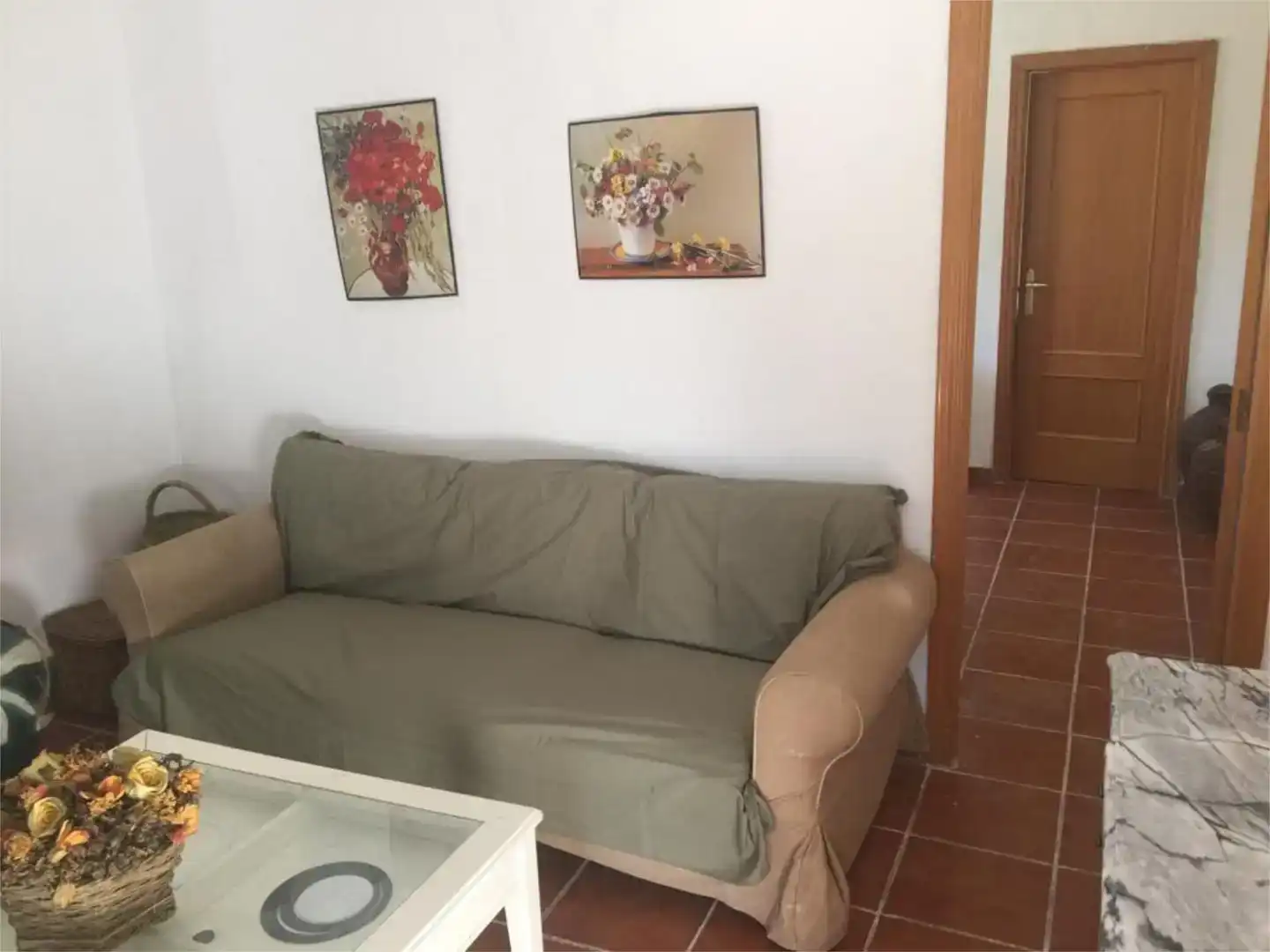 Sala d'estar de Finca rústica en venda en Navahermosa amb Moblat