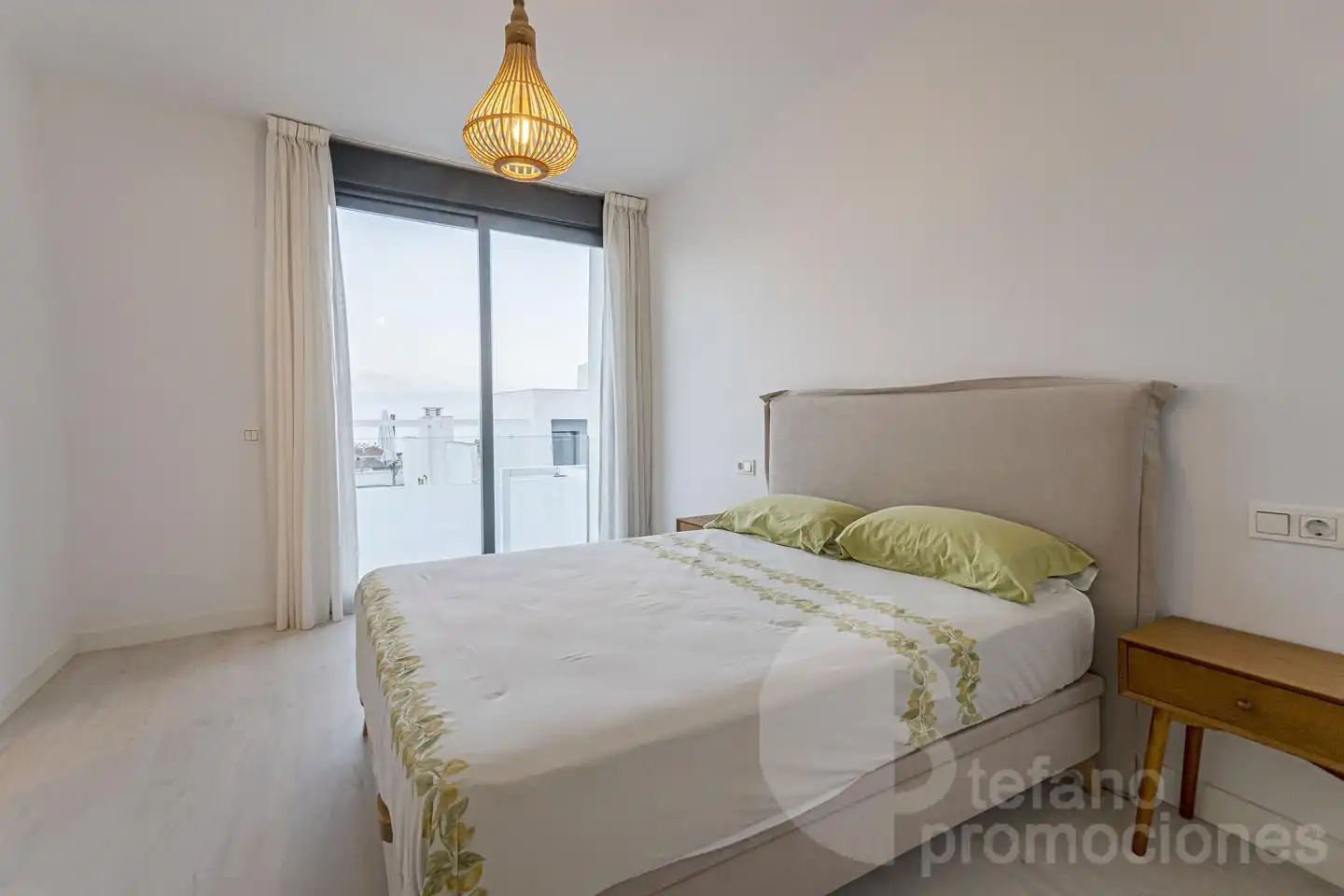 Habitación de Casa adosada en venta en Rincón de la Victoria con Terraza y Piscina comunitaria