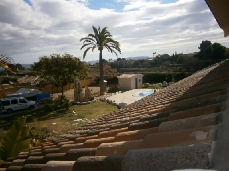 Vista exterior de Casa o xalet en venda en Novelda amb Aire condicionat, Calefacció i Jardí privat