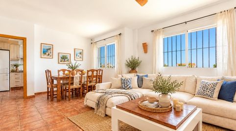 ENCANTADOR CHALET CON PISCINA PRIVADA Y ESTILO DE VIDA MEDITERRÁNEO, imatge 4