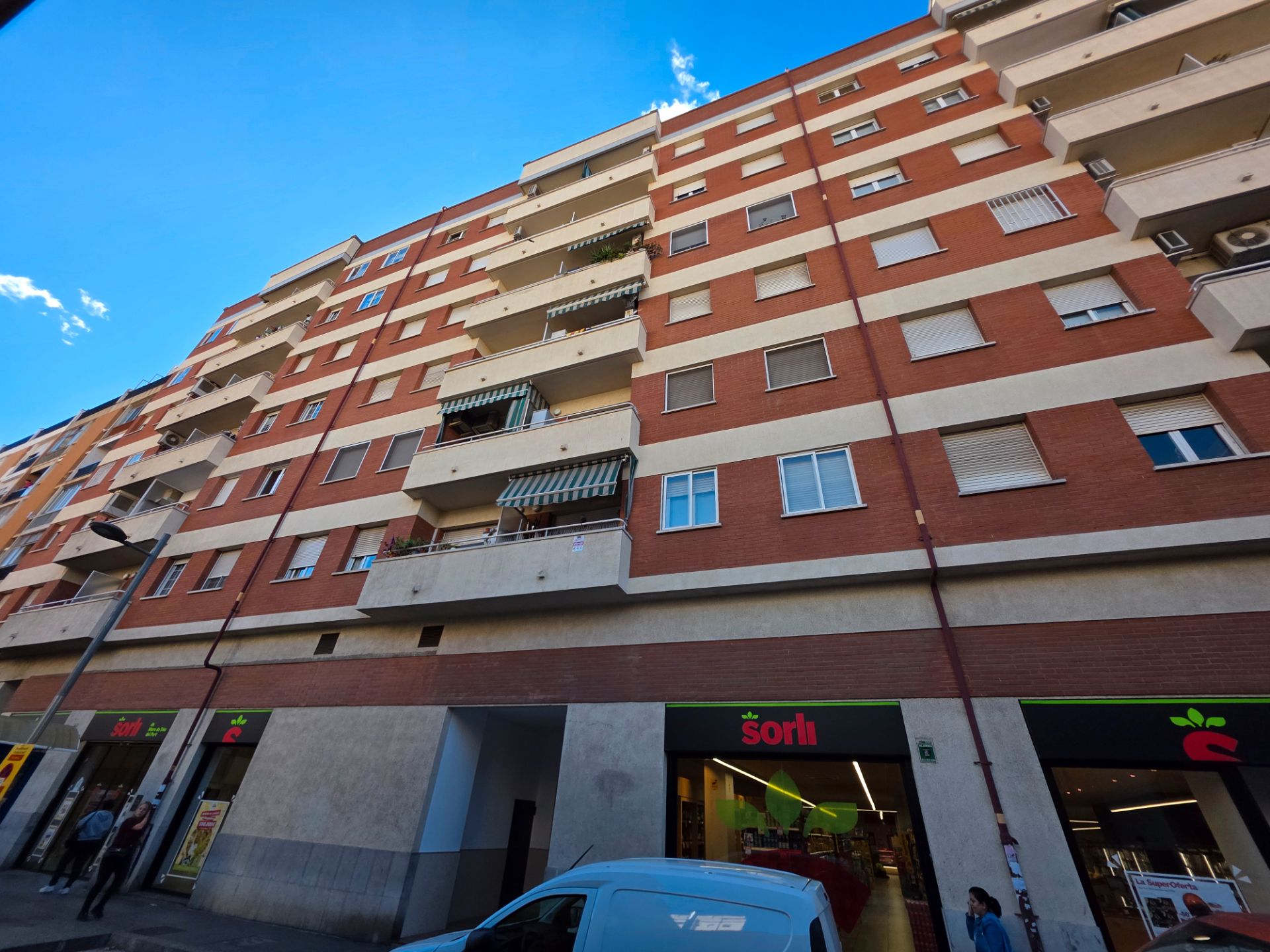 Exterior view of Flat for sale in  Barcelona Capital  with Air Conditioner, Heating and Balcony