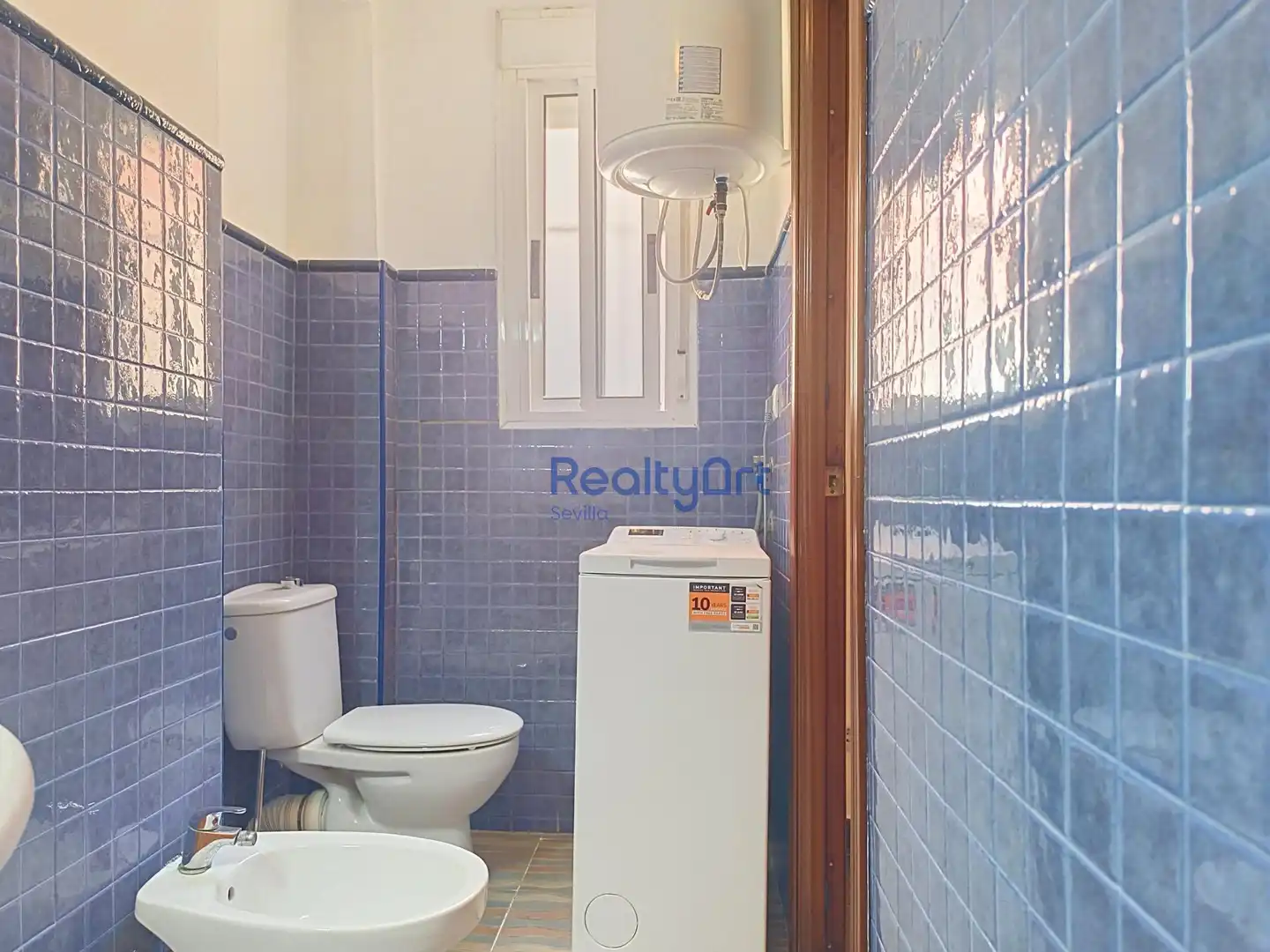Baño de Piso de alquiler en Sevilla con Aire acondicionado, Terraza y Amueblado
