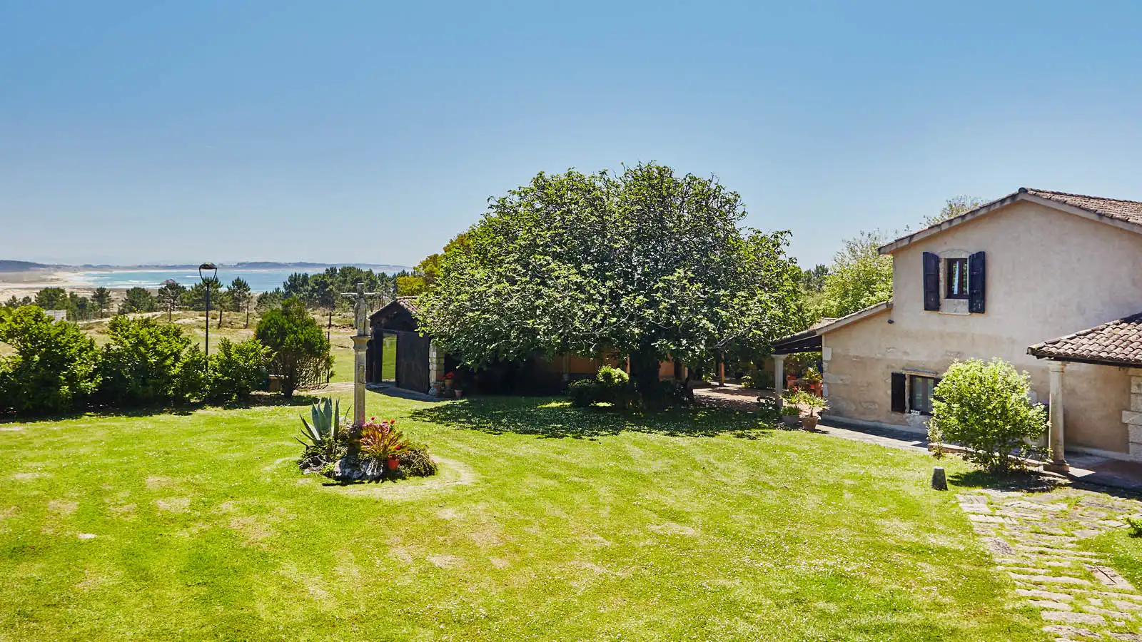 Jardín de Casa o chalet en venta en Ribeira con Jardín privado, Parquet y Trastero